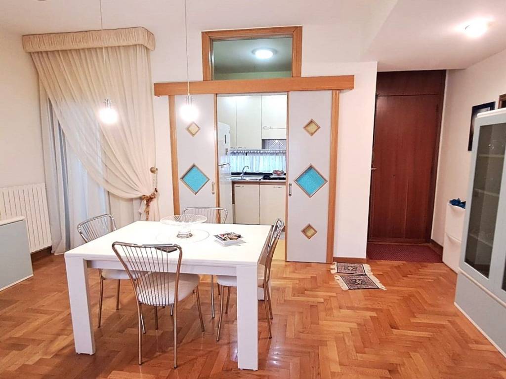 Appartamento a Adelfia in Via Bianchi Dottula, 27 - Foto 5