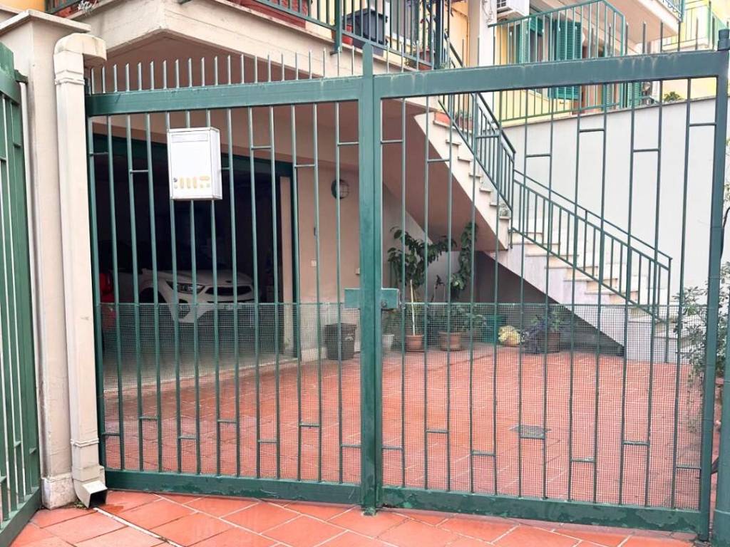 Villetta a schiera a Altamura in Viale Regina Margherita - Foto 2