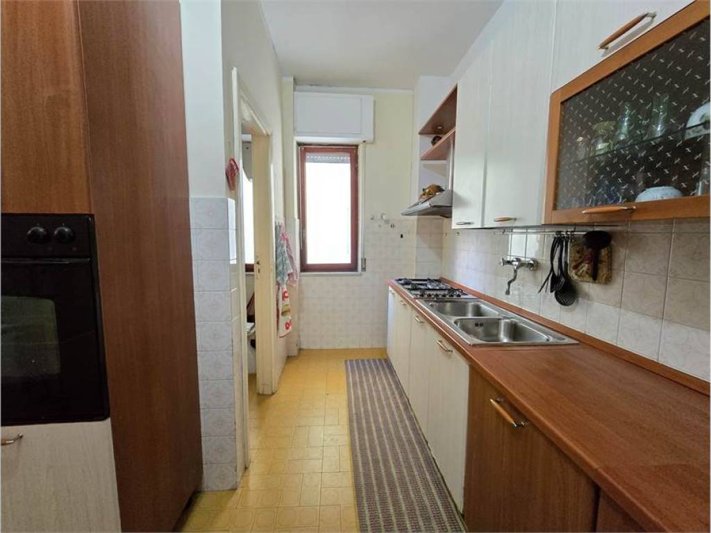 Appartamento a Catanzaro in Via Gioacchino da Fiore, 47 - Foto 3