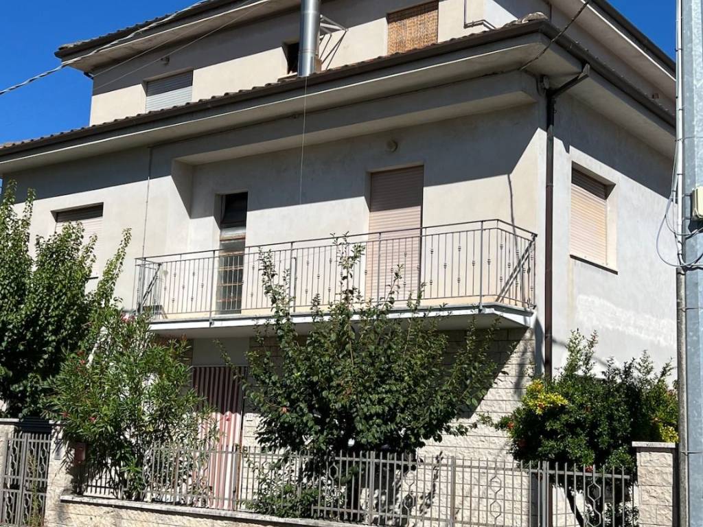 Appartamento a Pergola in Via Gioacchino Rossini, 12 - Foto 4