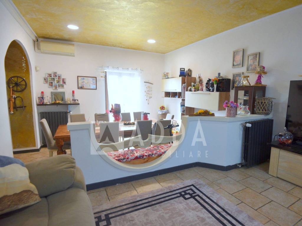 Appartamento a Missaglia in Via Corte di Barriano - Foto 2