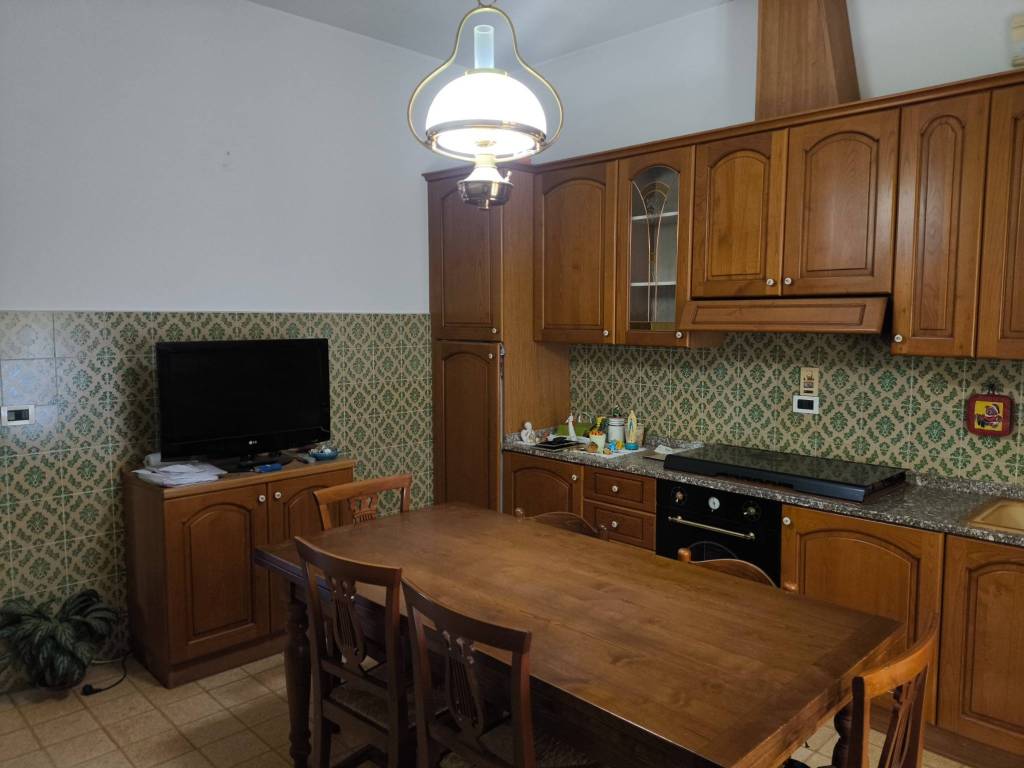 Villa a Monsummano terme in Piazza Giuseppe Giusti, 55 - Foto 2