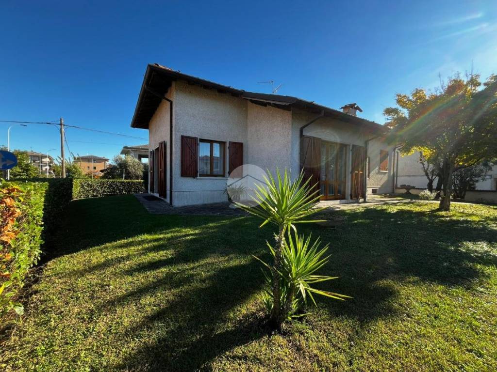 Villa a Castel mella in Piazza San Siro, 9 - Foto 2