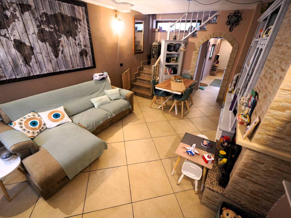Casa indipendente a Orbassano in Via Rivoli - Foto 3