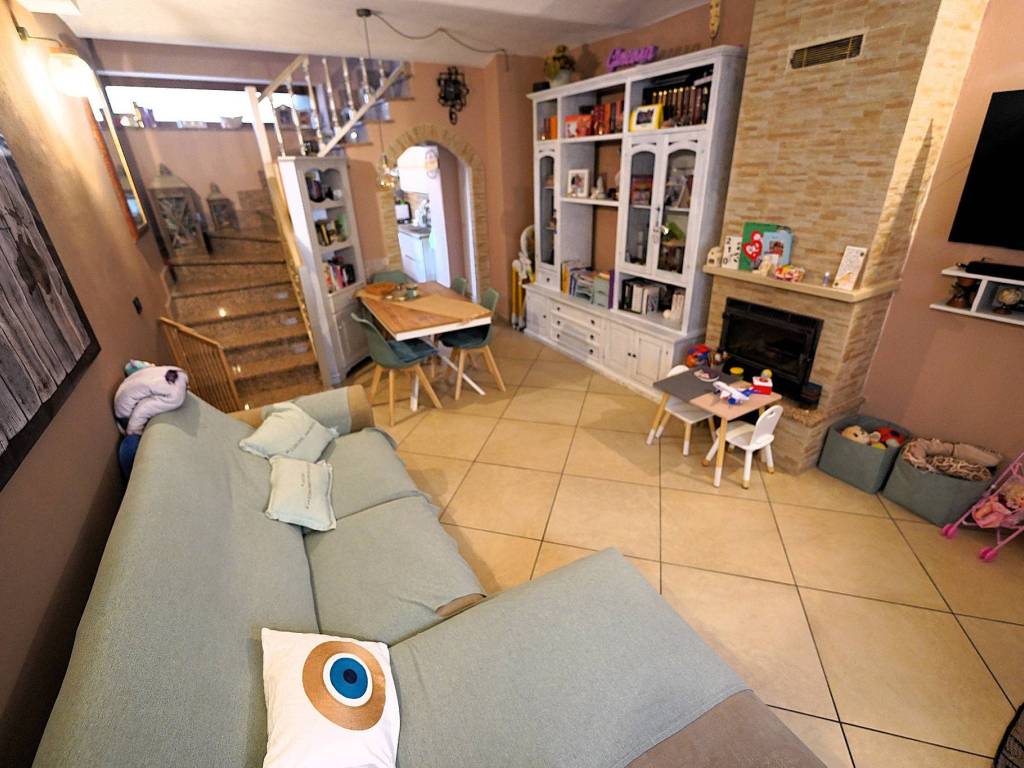 Casa indipendente a Orbassano in Via Rivoli - Foto 4