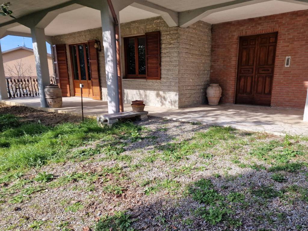 Villa a Castiglione del lago in Viale Perugia - Foto 4