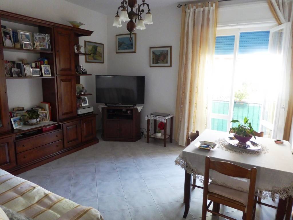 Appartamento a Livorno in Via Lombardia - Foto 2