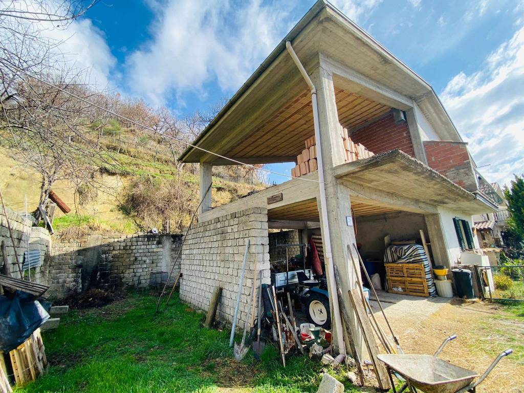 Villa a Fiamignano in Via Valle Cerasa - Foto 3