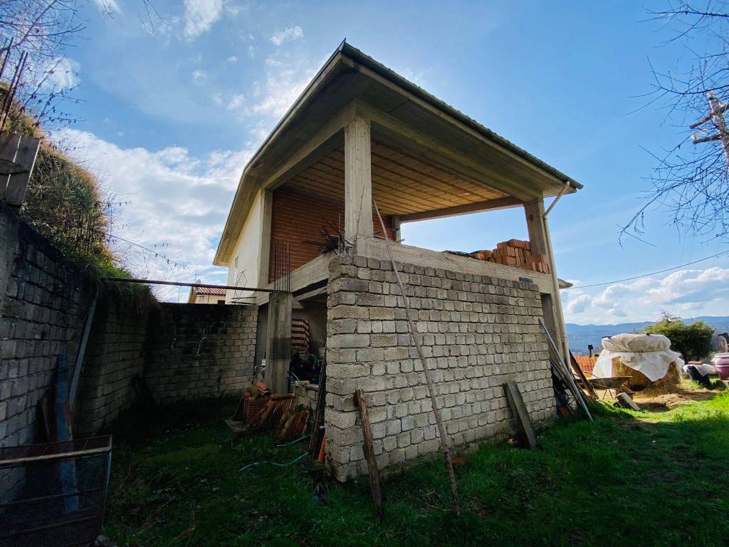Villa a Fiamignano in Via Valle Cerasa - Foto 4