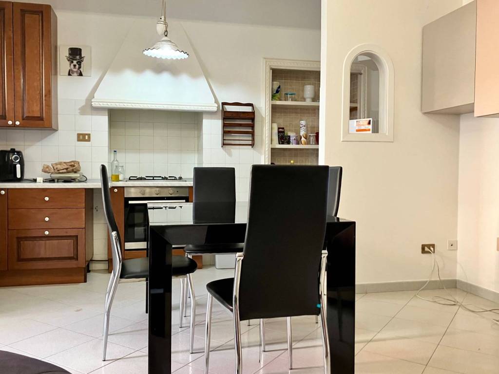 Appartamento a Pontedera in Piazza Trieste - Foto 2