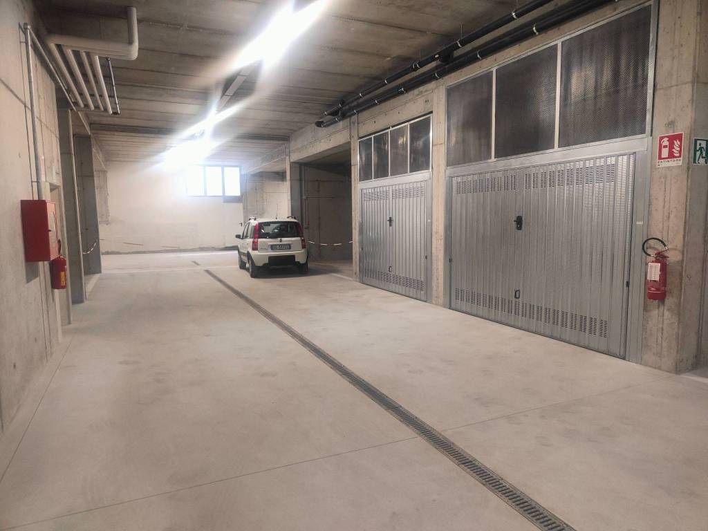 Box / garage a Valdidentro in Via Lungo Viola, 8 - Foto 4