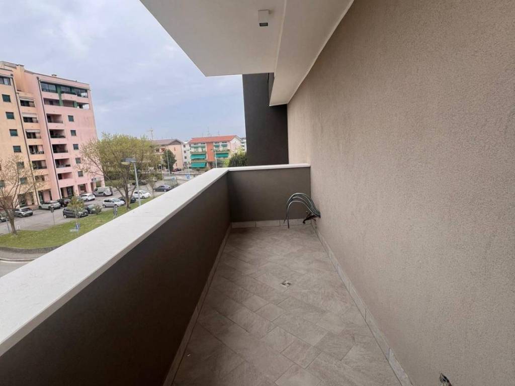 Attico / mansarda a Pordenone in pirrandello - Foto 3