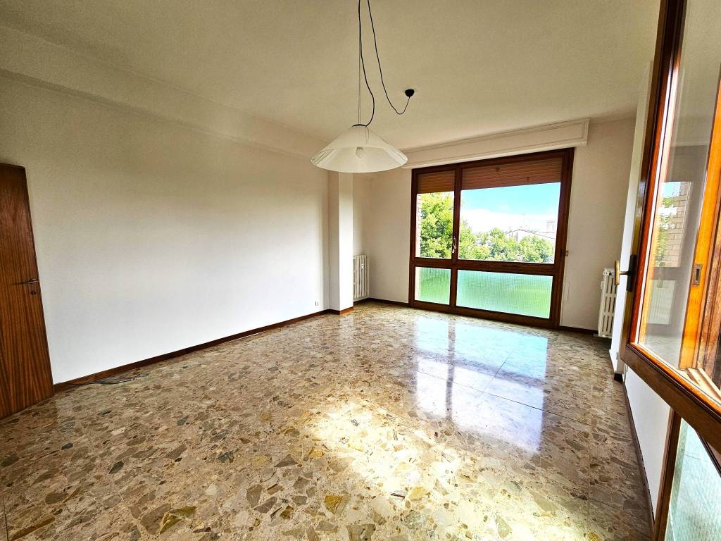 Appartamento a Guastalla in Via Luigi Gonzaga - Foto 4
