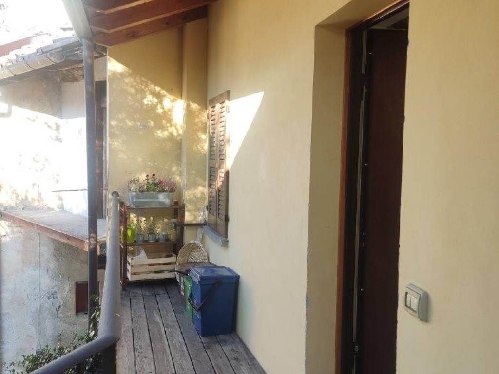 Appartamento a Gavirate in Piazza 20 Settembre - Foto 4