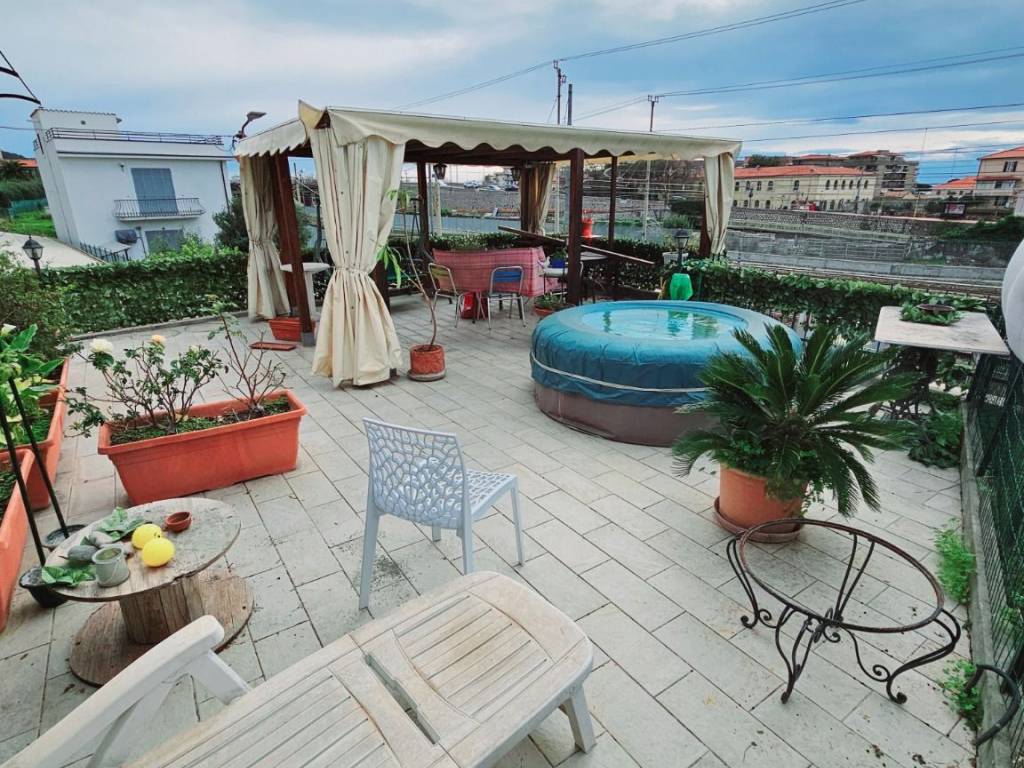 Appartamento a Ventimiglia in Via Porta Provenza - Foto 2