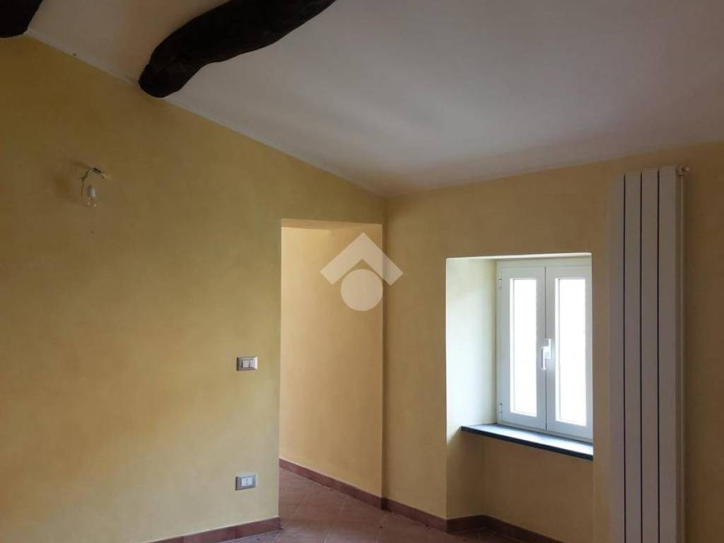 Appartamento a Mezzanego in Via matteo pozzo, 45 - Foto 2