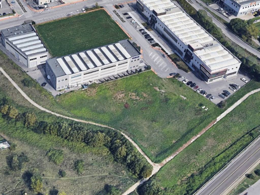 Terreno a Desenzano del garda in Viale Artigiani - Foto 3