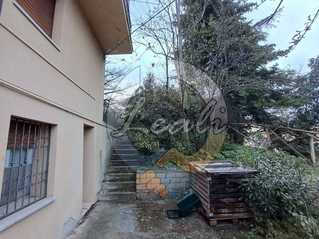 Casa indipendente a Montegiorgio in VIA DEL COLLE, 9 - Foto 2