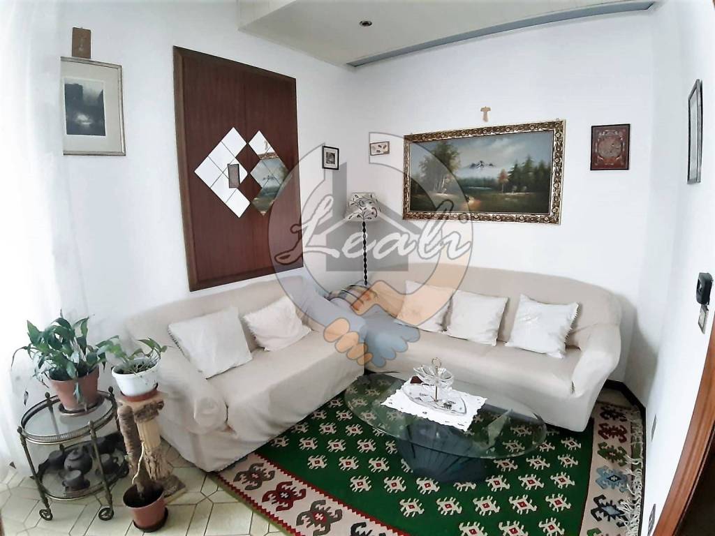 Appartamento a Tolentino in C.DA CISTERNA - Foto 2