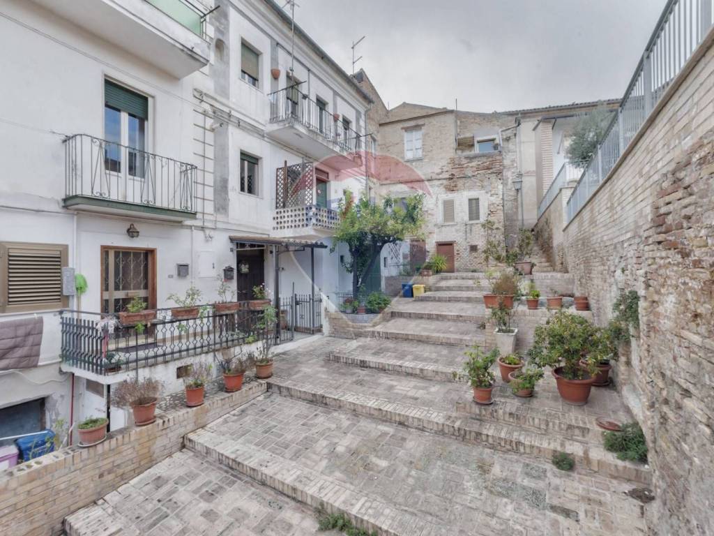 Casa indipendente a Pianella in VICO DELLE DEE, 8 - Foto 2