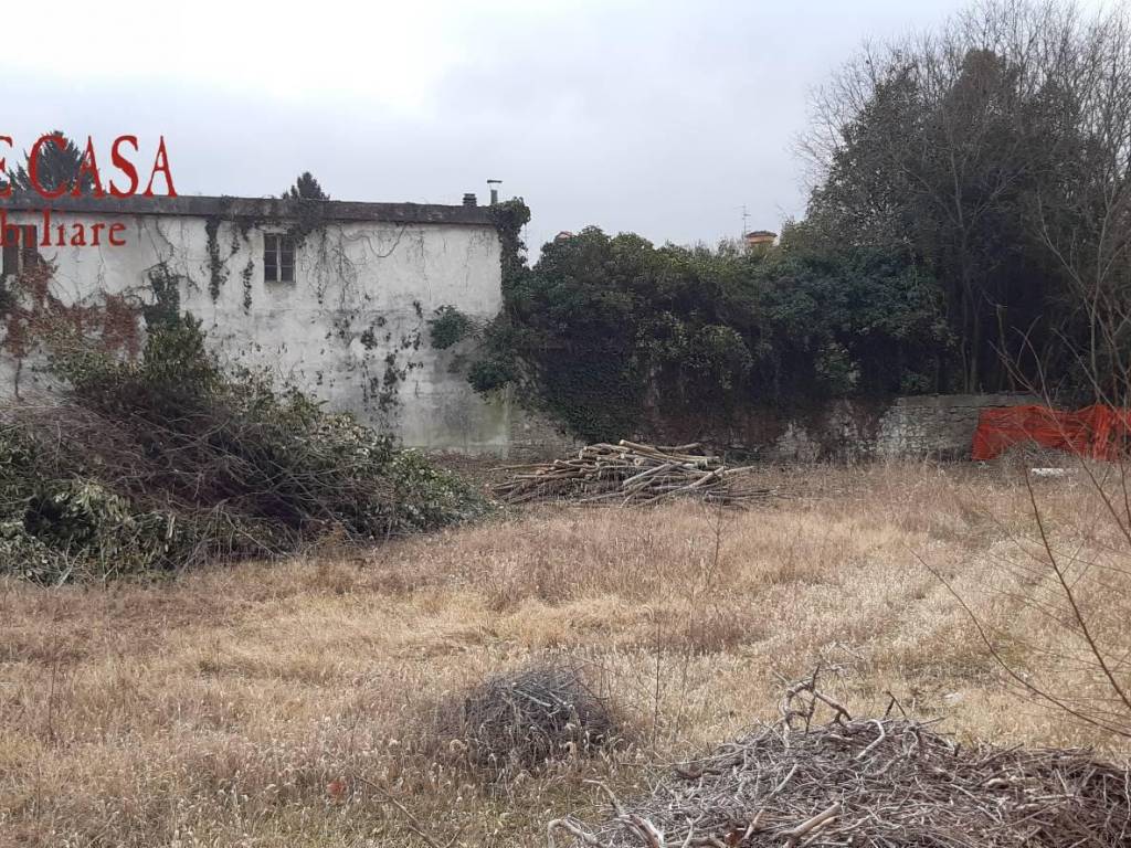 Terreno a Sagrado in delle scuole - Foto 3