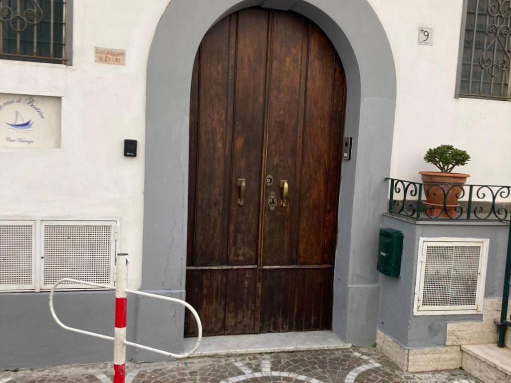 Appartamento a Vietri sul mare in Via Emanuele Gianturco - Foto 4