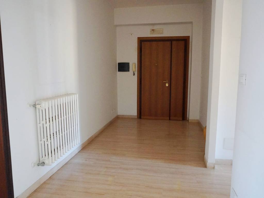 Appartamento a Nettuno in Via Carlo Cattaneo - Foto 3