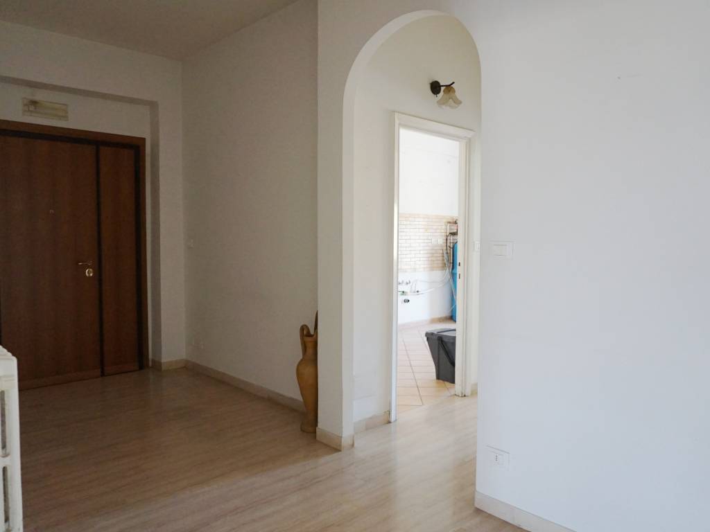 Appartamento a Nettuno in Via Carlo Cattaneo - Foto 4