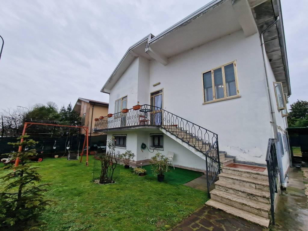 Villa a Curtatone in Via Roma - Foto 2