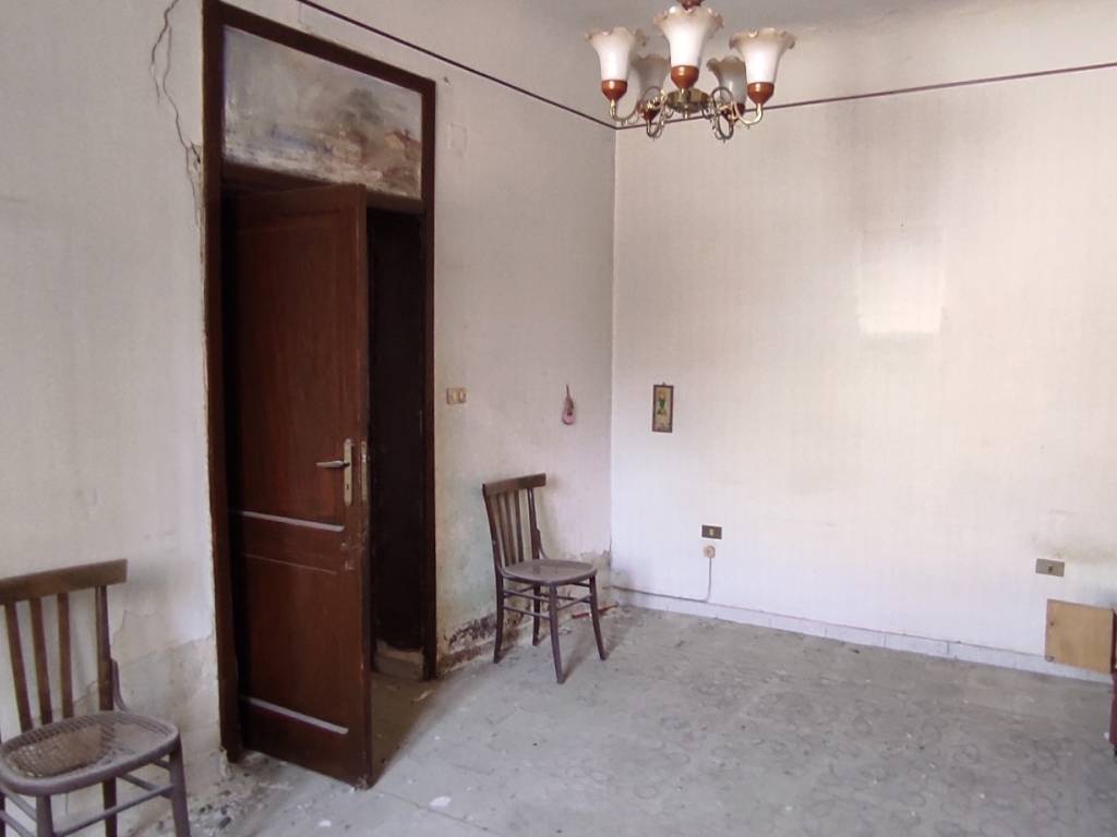 Palazzo / stabile a Canicattì in Via Padova - Foto 5