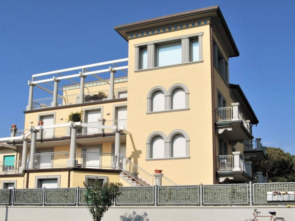 Appartamento a Pietrasanta in VIALE ROMA, 80 - Foto 2