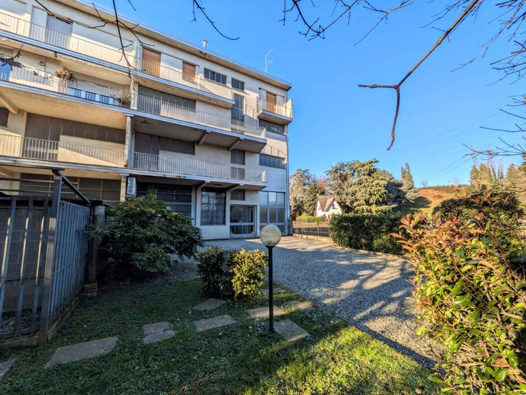 Palazzo / stabile a Cesano maderno in Via Alessandro Volta, 108 - Foto 4