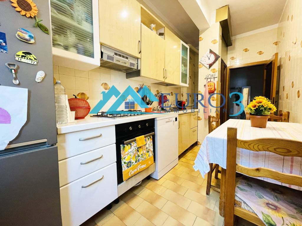 Appartamento a Alba adriatica in Viale Giuseppe Mazzini, 125 - Foto 3