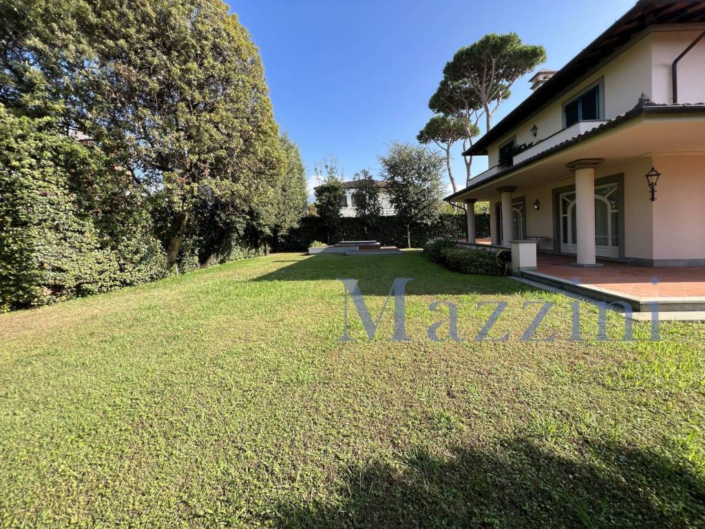 Villa a Forte dei marmi in Via San Camillo - Foto 5