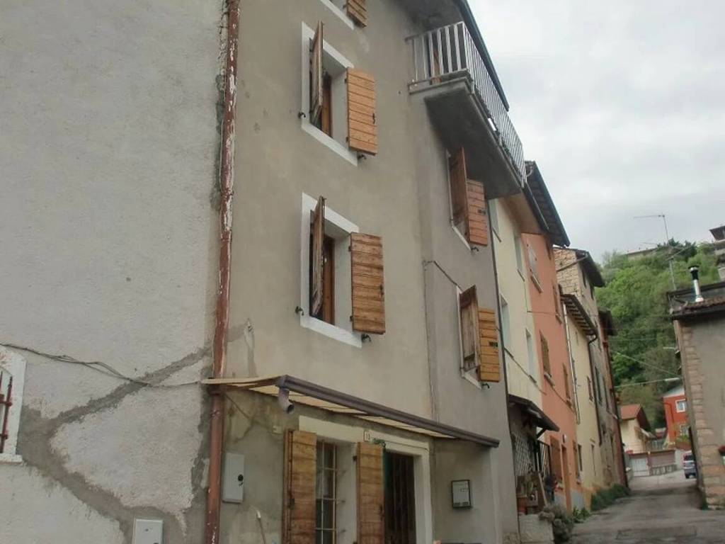 Villa a Grezzana in Via Villa Di Azzago, 13 - Foto 2