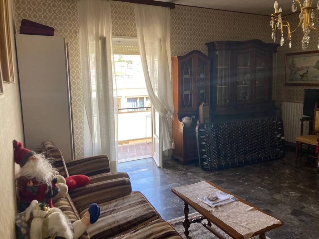 Appartamento a Terracina in Via Antonio Bottasso - Foto 2