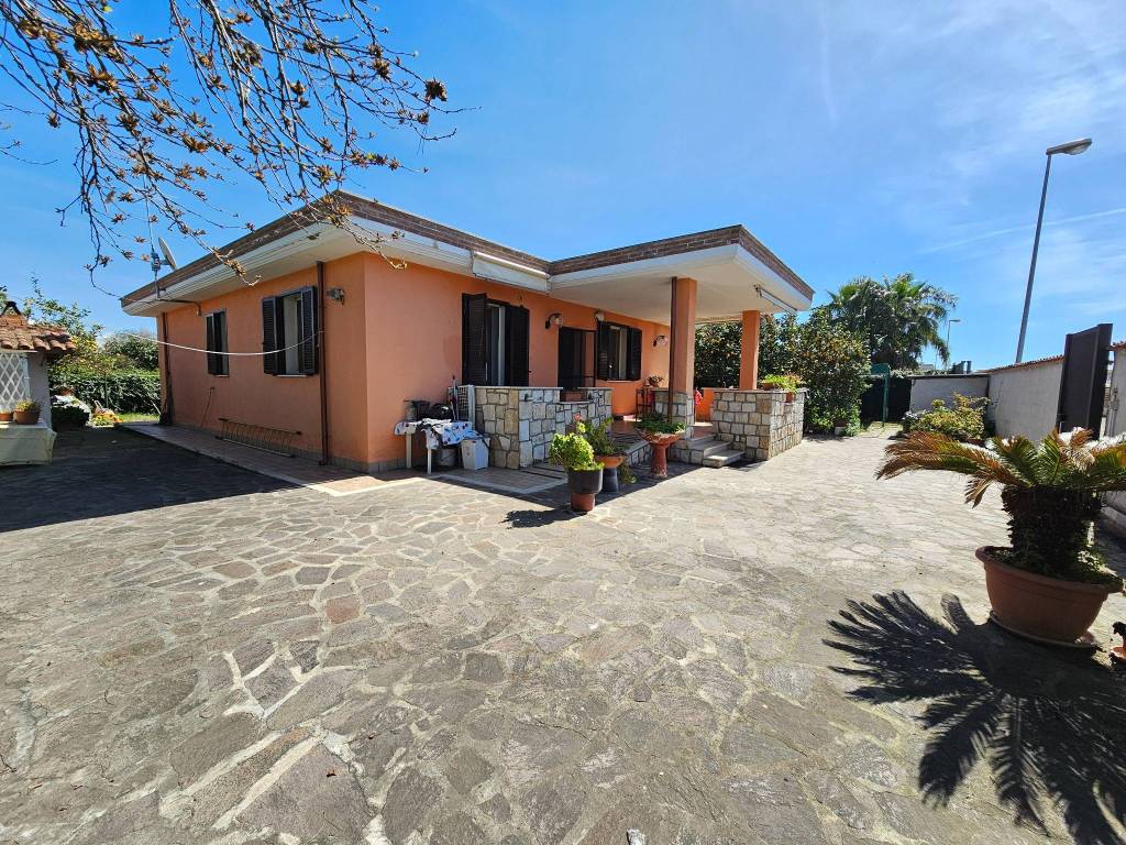 Villa a Nettuno in Via Eschieto - Foto 2