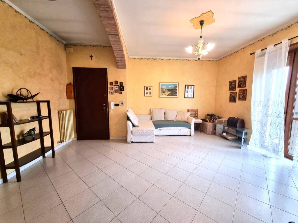 Appartamento a Montanaro in Via Papa Giovanni XXIII, 11 - Foto 5