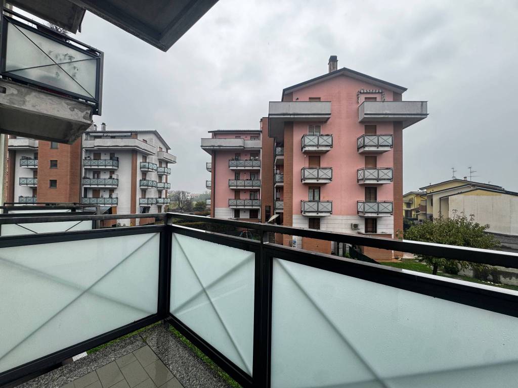 Appartamento a Tavazzano con villavesco in Via Lago Gerundo, 20 - Foto 2