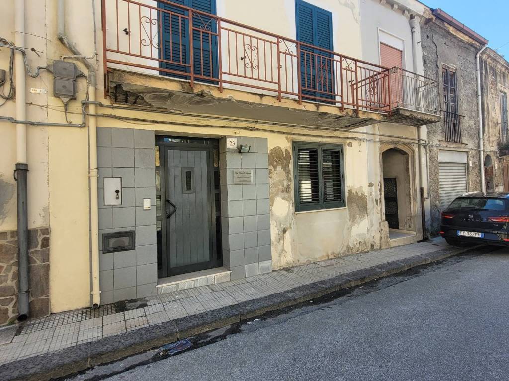 Immobile a Barcellona pozzo di gotto in Via Benedetto Cairoli, 23 - Foto 2