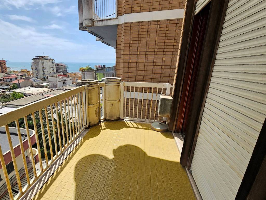 Appartamento a Nettuno in Via Michelangelo, 5 - Foto 4
