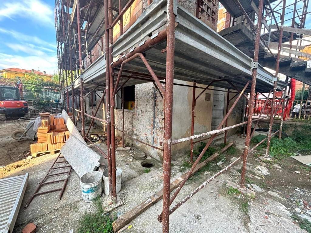 Villa a Lucca in Via della Stazione, , 55100 - Foto 2