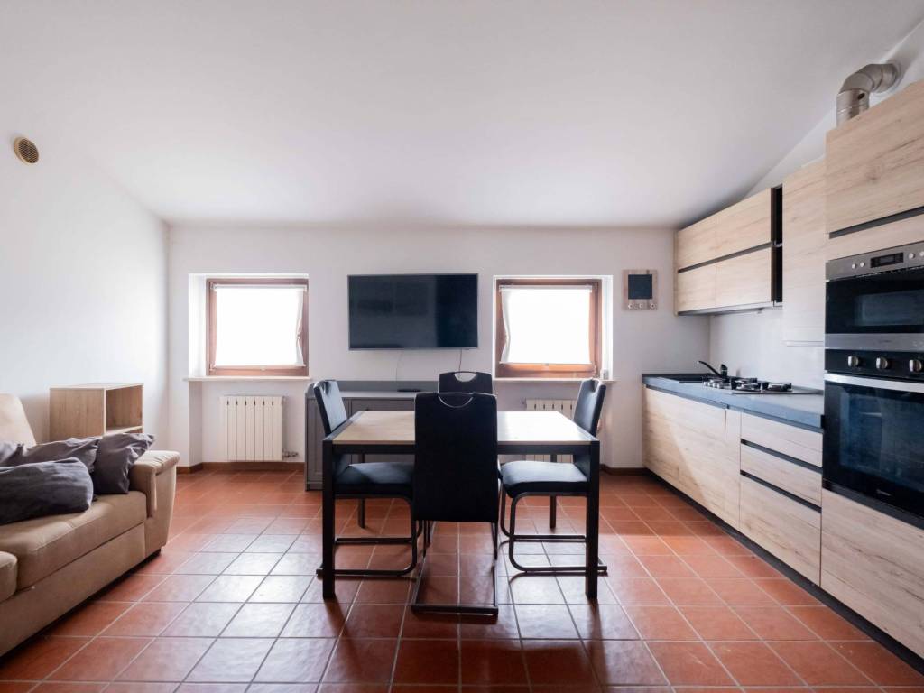 Appartamento a San giovanni lupatoto in Vicolo Asilo, 14 - Foto 2