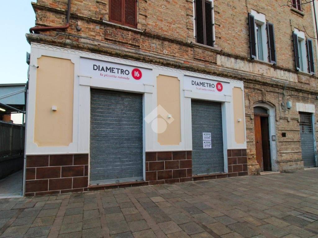 Appartamento a Roseto degli abruzzi in Piazza della Libertà - Foto 2