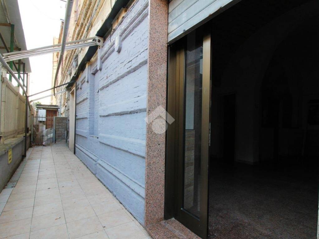 Appartamento a Roseto degli abruzzi in Piazza della Libertà - Foto 5
