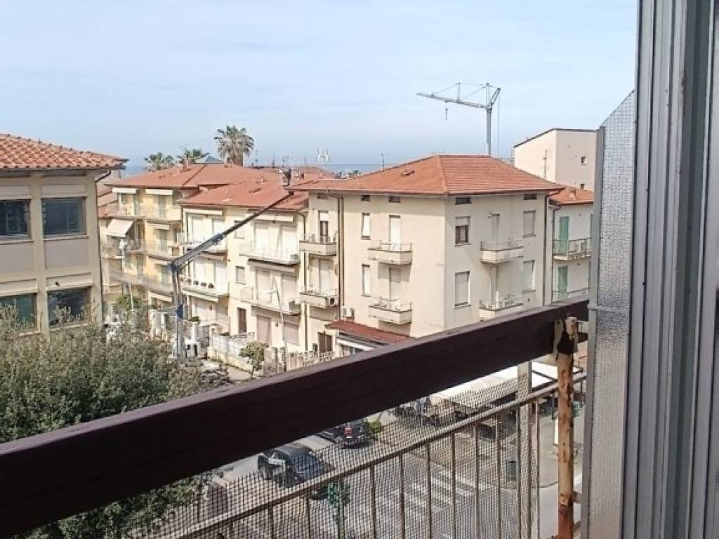 Appartamento a Camaiore in viale colombo - Foto 3