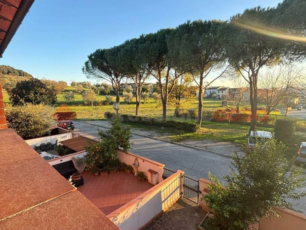 Villetta a schiera a Montemurlo in Via Enrico Fermi, 28 - Foto 2