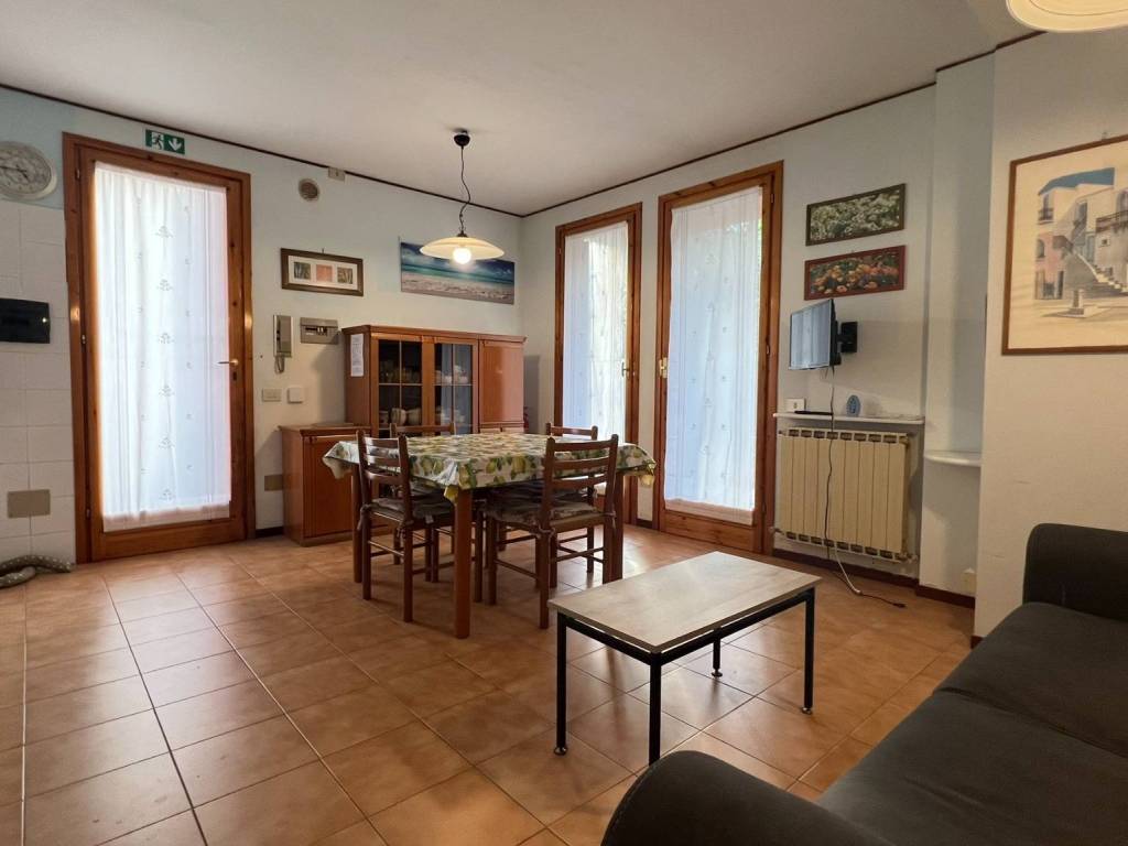 Appartamento a Loano in Via Giosuè Carducci - Foto 2