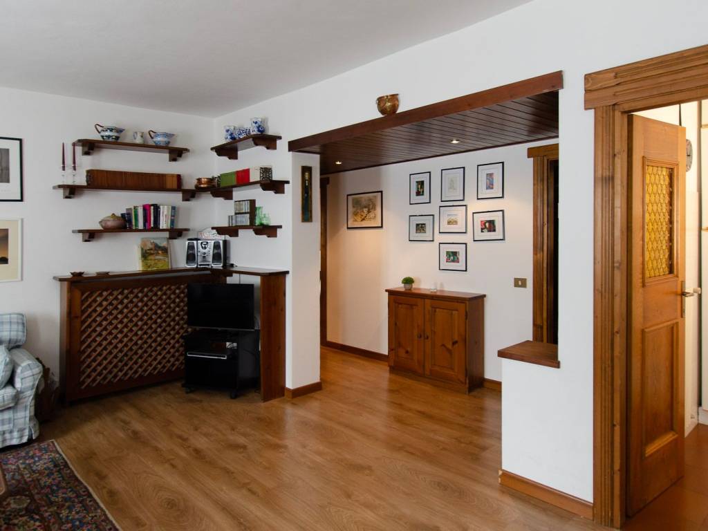 Appartamento a Cortina d'ampezzo in Piazza Pittori Fratelli Ghedina - Foto 3