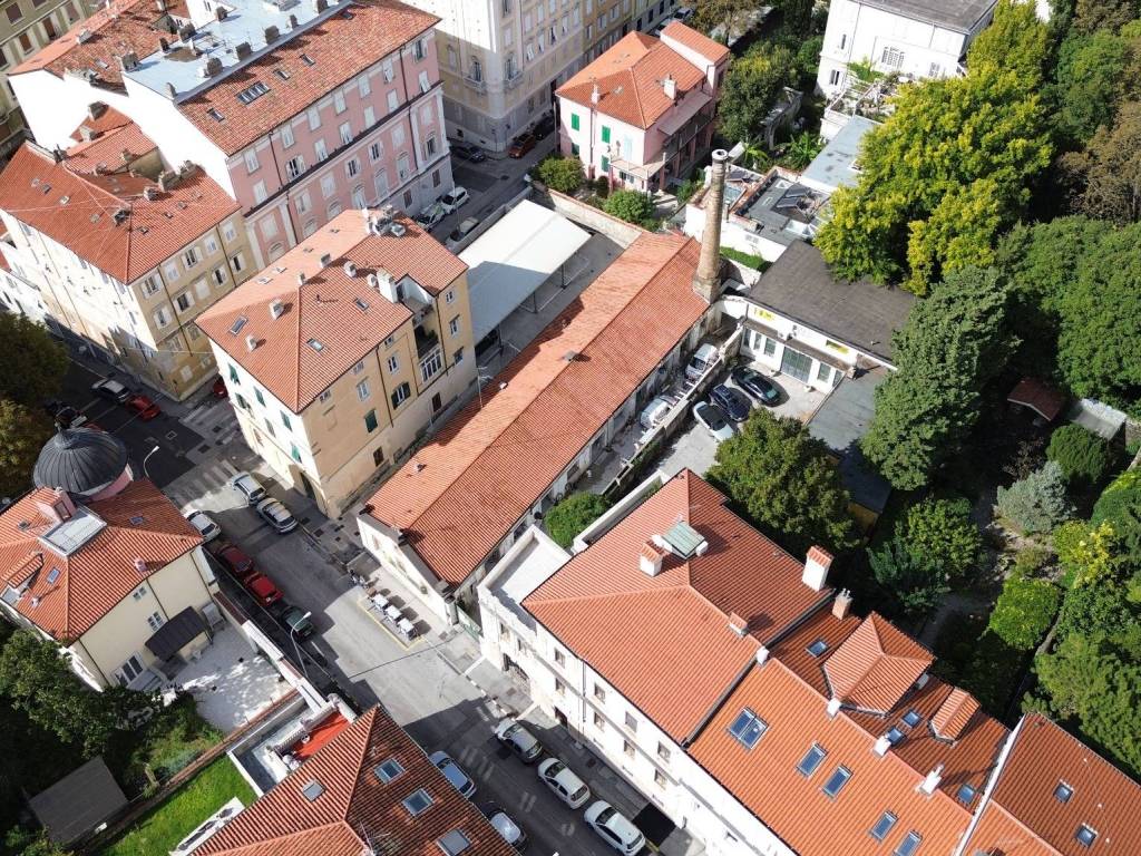 Appartamento a Trieste in Via Michelangelo Buonarroti, 14 - Foto 2